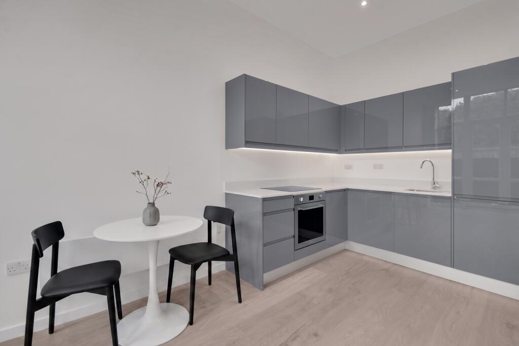 Main image of property: **LIMITED OFFER: £450.00 RENT CONTRIBUTION - Sunrise Parkway, Milton Keynes