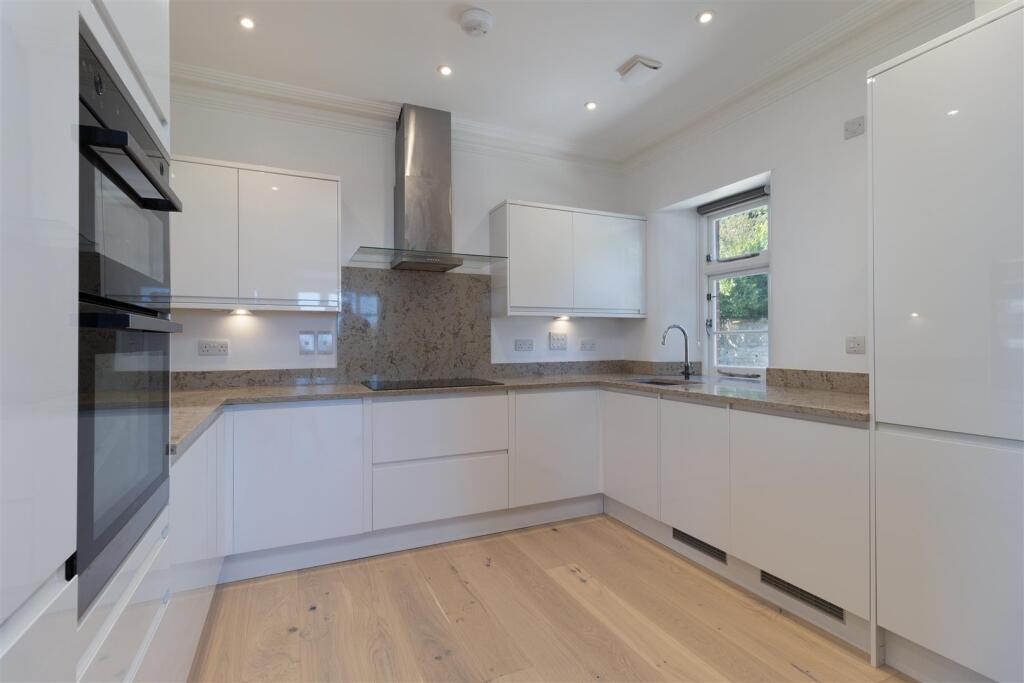 Apartment in Ventnor, Lowtherville - More