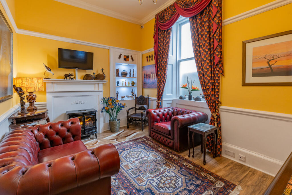 House in Rothesay, Argyll and Bute - More