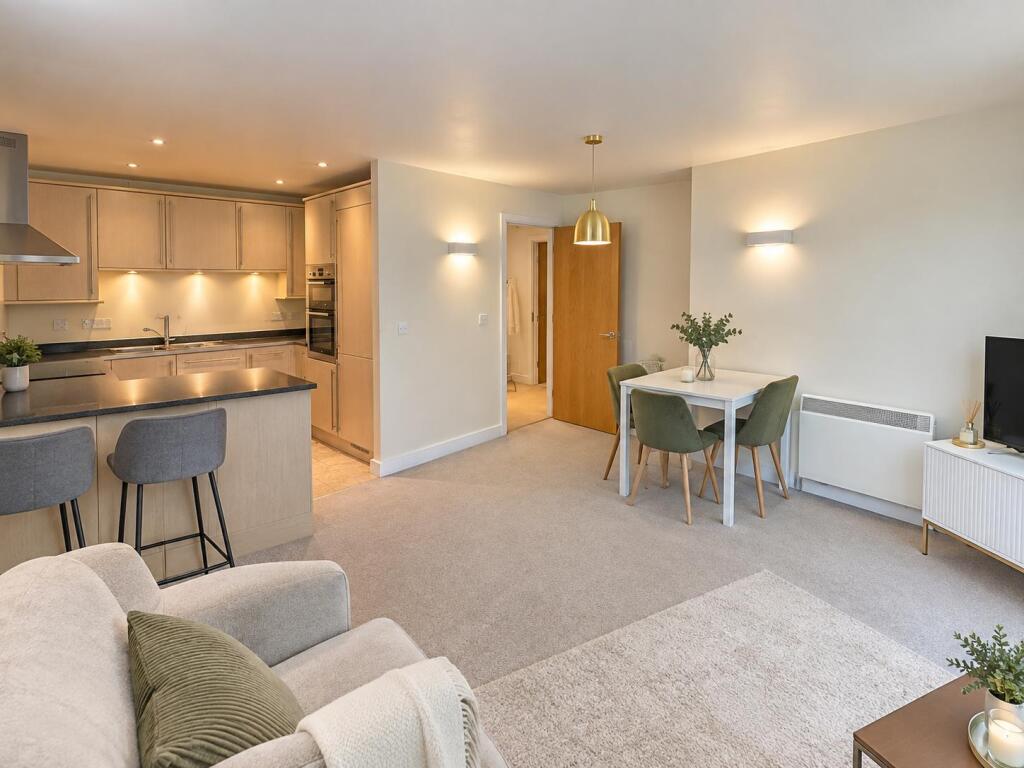 Apartment in Southampton - View 3