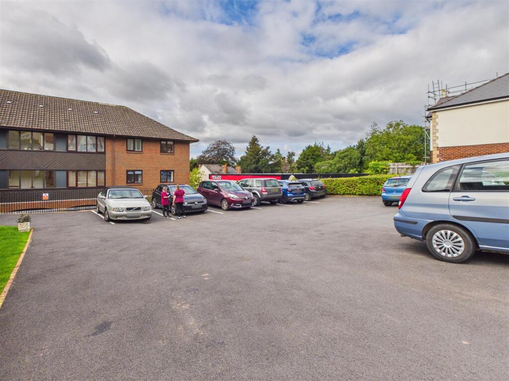 Apartment in Ledbury, Herefordshire - More