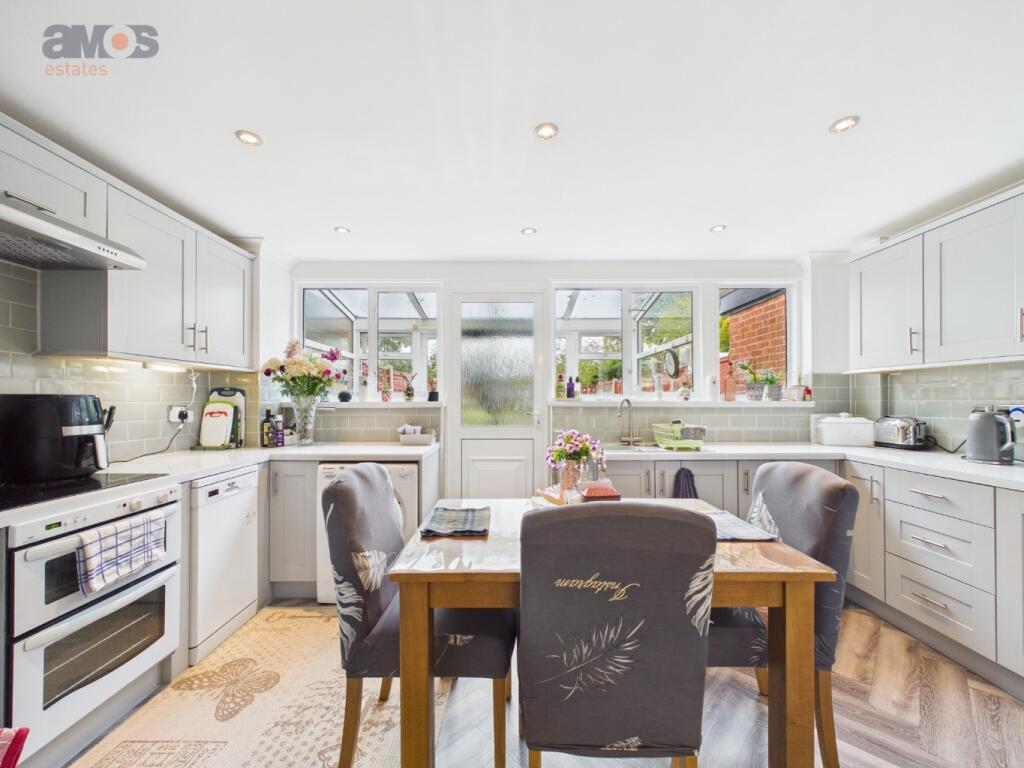 House in Castle Point, Essex - View 5