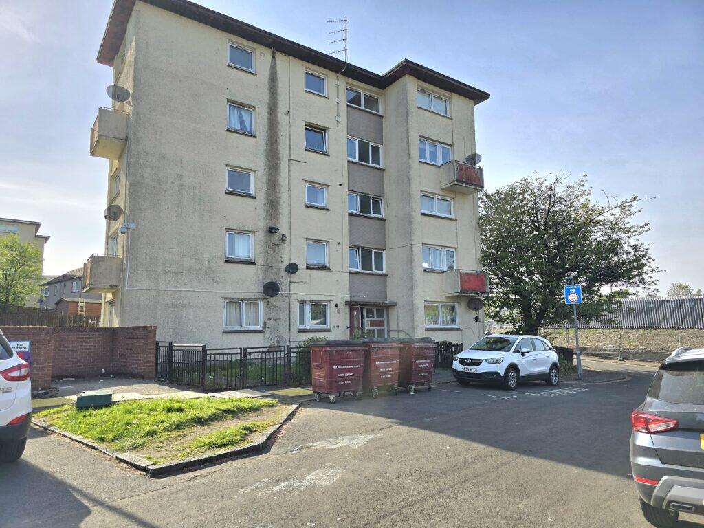 Main image of property: 2/7 James Street, Alexandria, G83 0PN