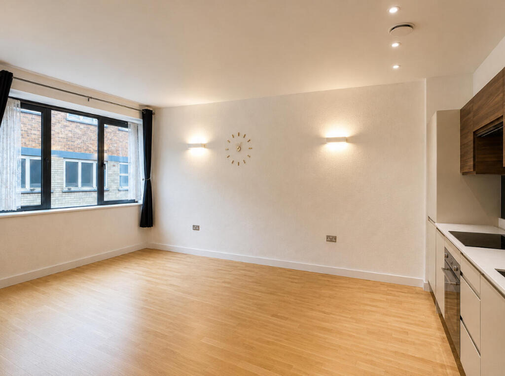 Apartment in Norwich, Lakenham - View 4