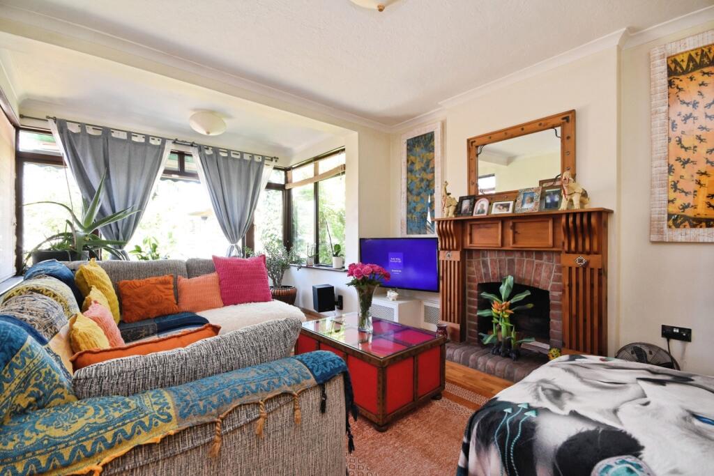 House in Southend-on-Sea - View 5