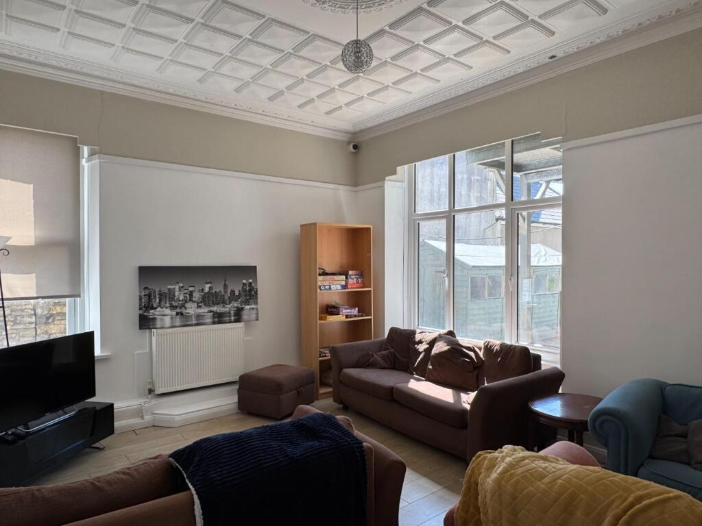 House in Penarth, Vale of Glamorgan - More