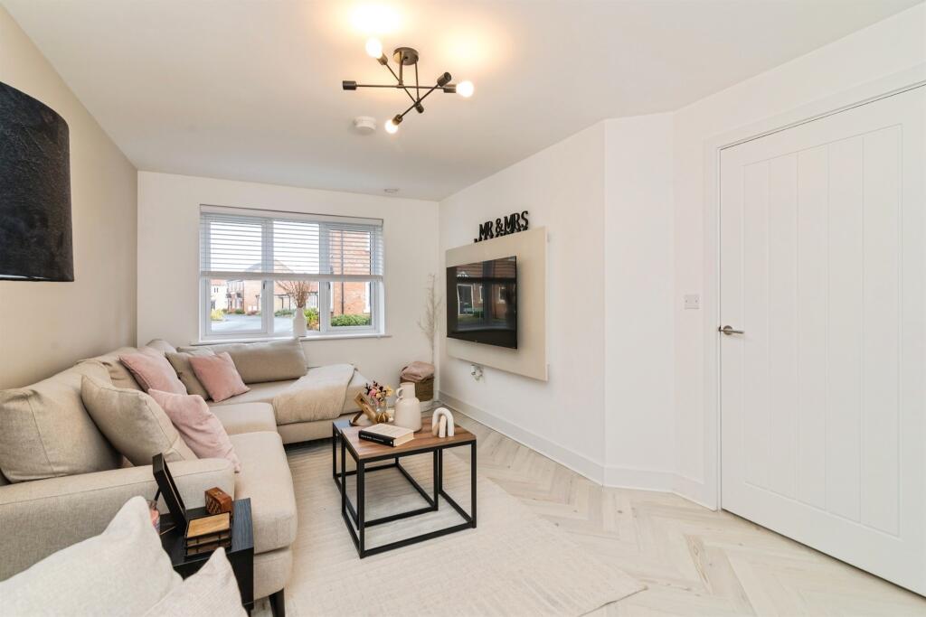 Harrier Road, Hopton, Great Yarmouth photo 4