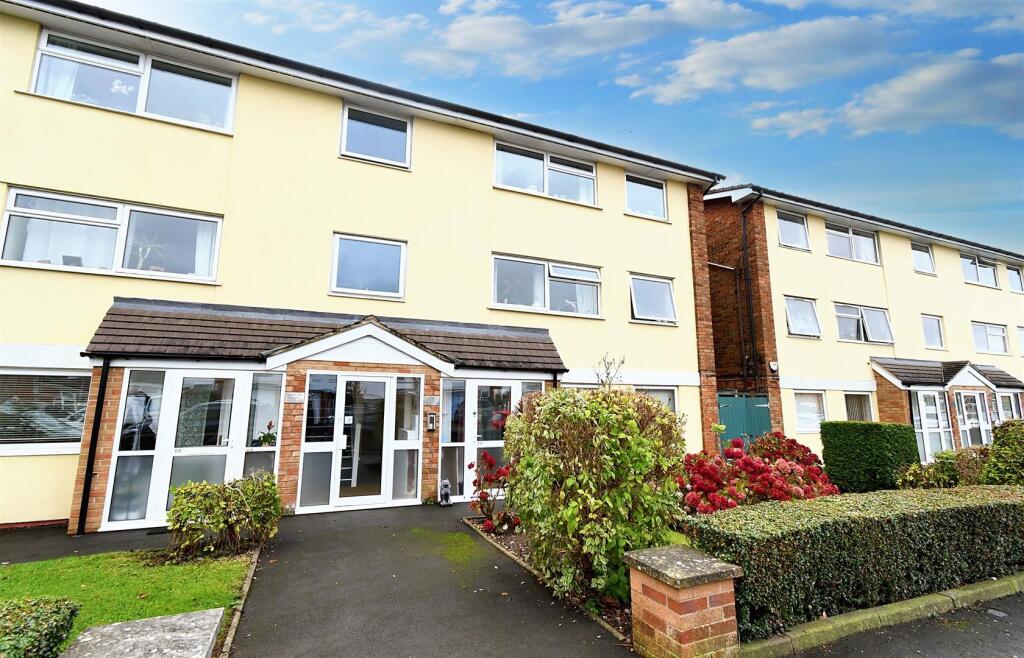 Main image of property: Campion Road, Leamington Spa