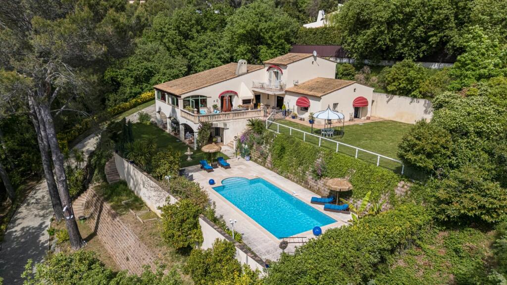 Main image of property: Provence-Alps-Cote d`Azur, Alpes-Maritimes, Mouans-Sartoux