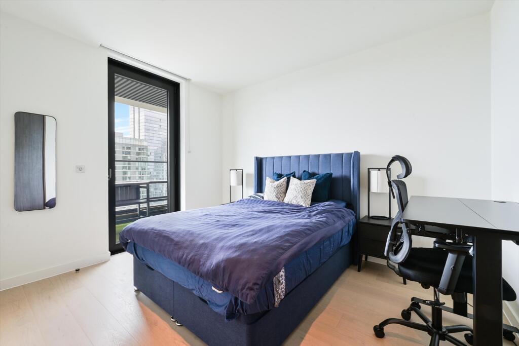Apartment in London - More
