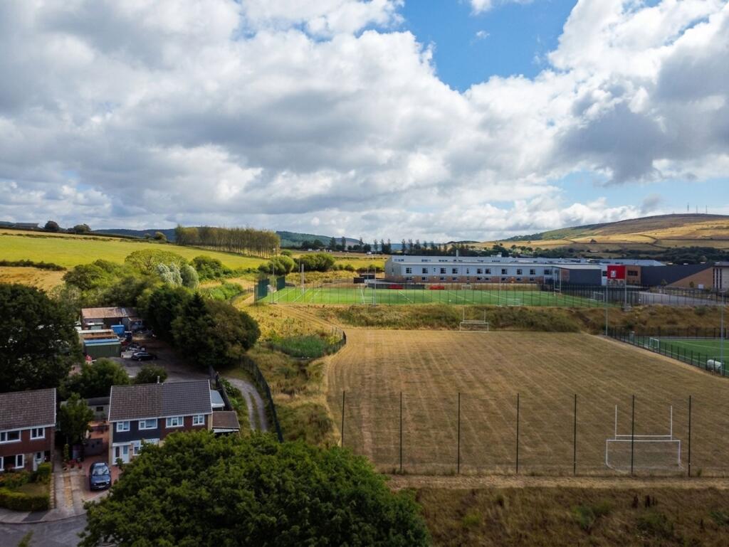 House in Neath, Cimla - View 4