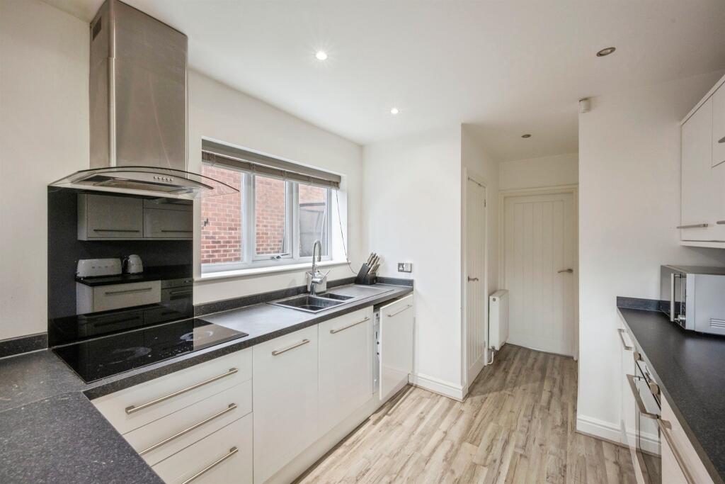 House in Rotherham, South Yorkshire - View 3