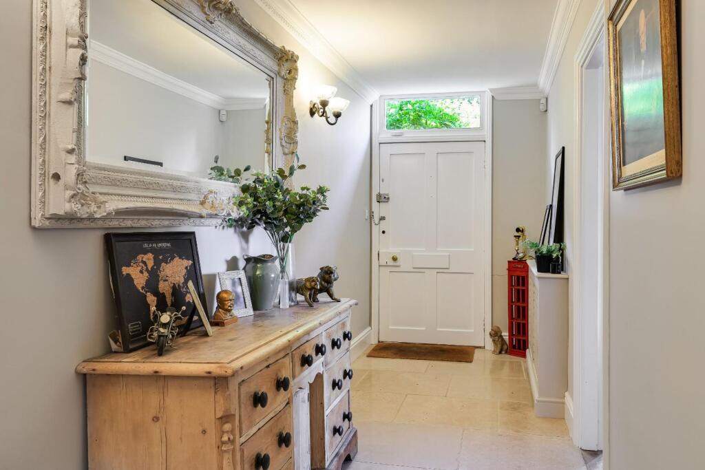 House in Stevenage - View 5