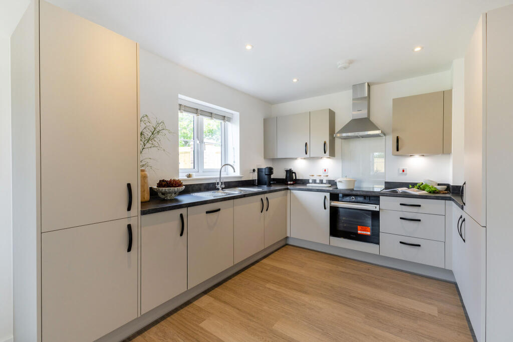 House in East Hampshire, Horndean - View 3