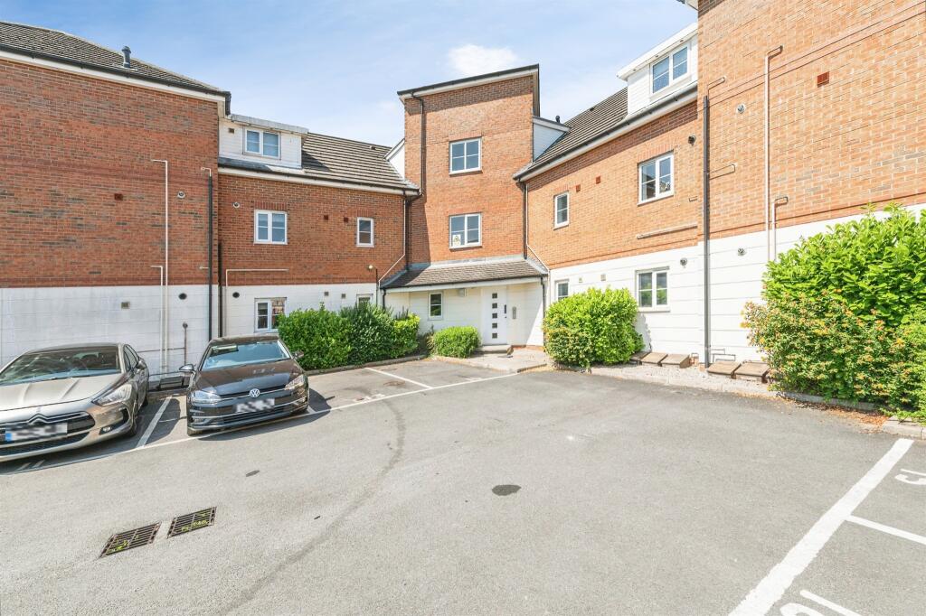 Main image of property: Spindle Close, Dewsbury