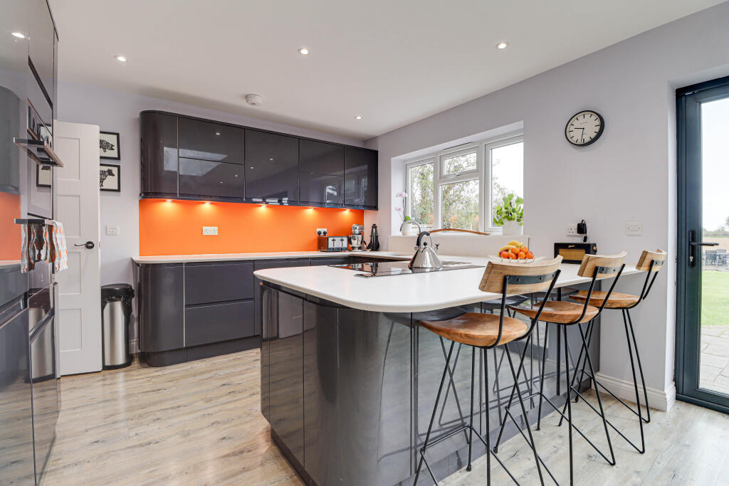 Additional image 3 of Brewhouse Hill, Wheathampstead, AL4