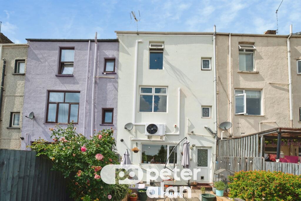 House in Newport, Crindau, Shaftesbury - View 4
