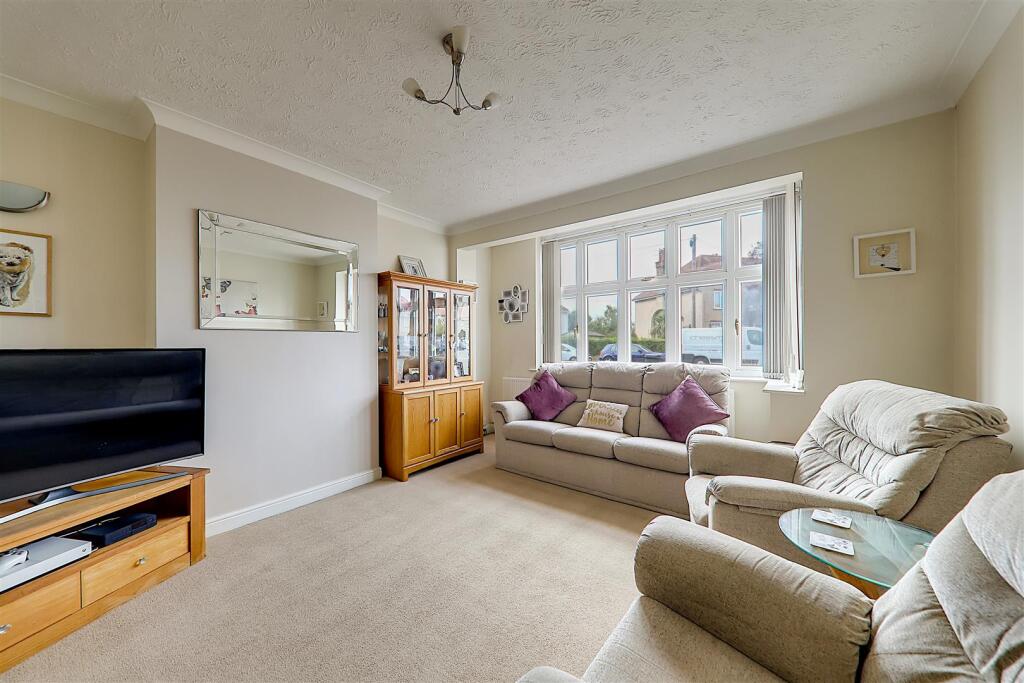 Marlowe Road, Broadwater, Worthing photo 3