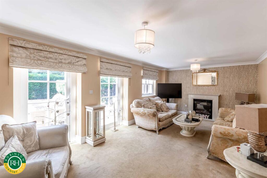 House in Doncaster - View 4