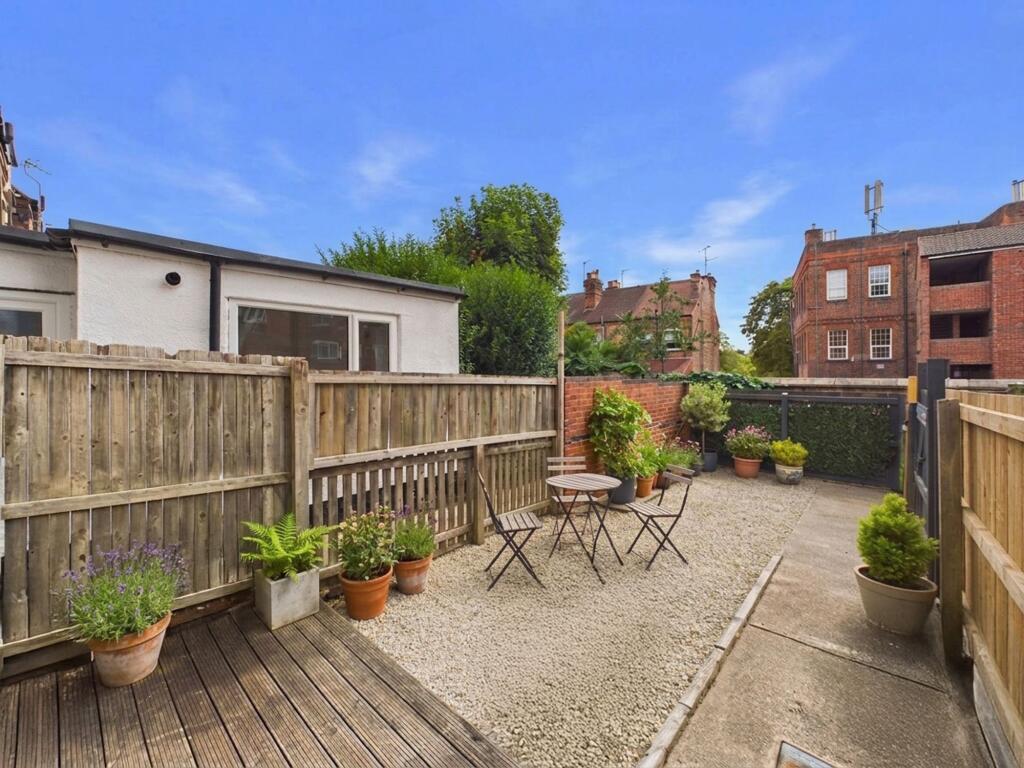 House in Nottingham, Carrington - View 4