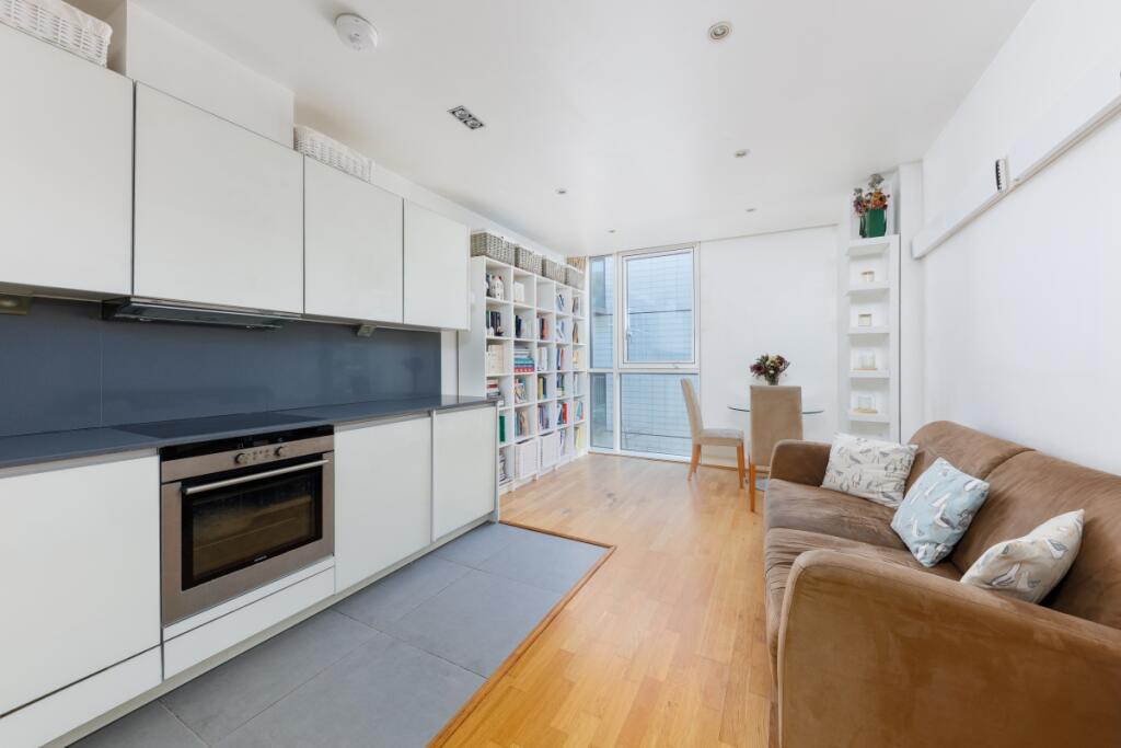 Main image of property: Hooper St London E1