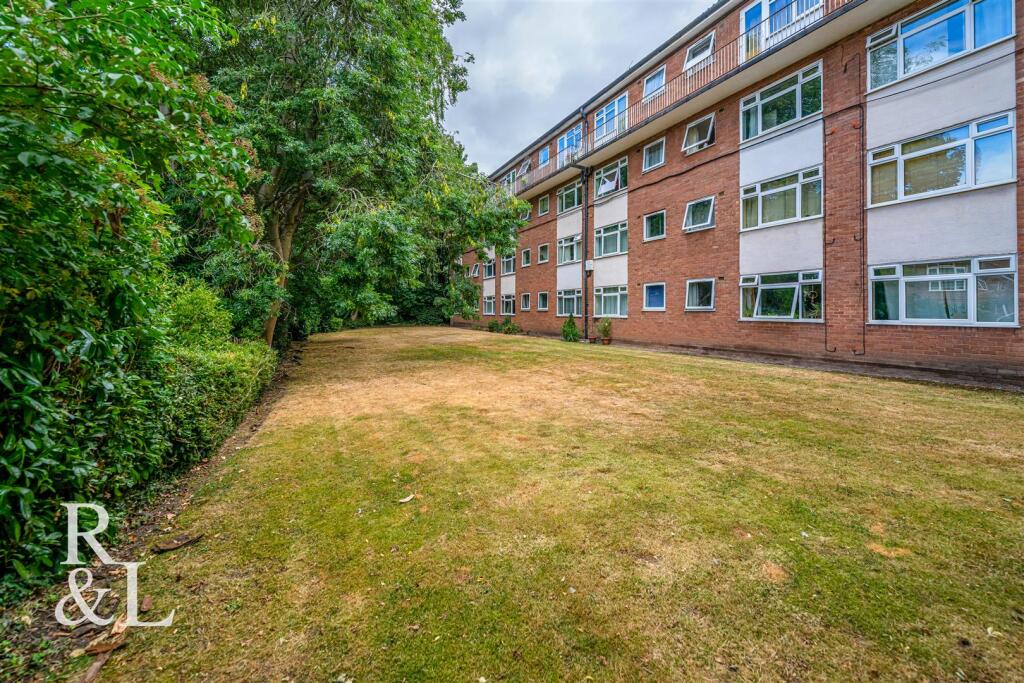 Apartment in Wolverhampton - More