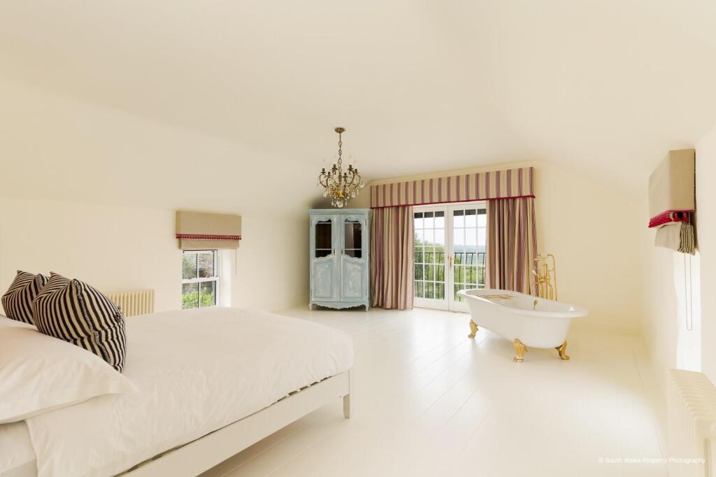 Prisk, Nr Cowbridge, Vale Of Glamorgan, CF71 7TJ - More