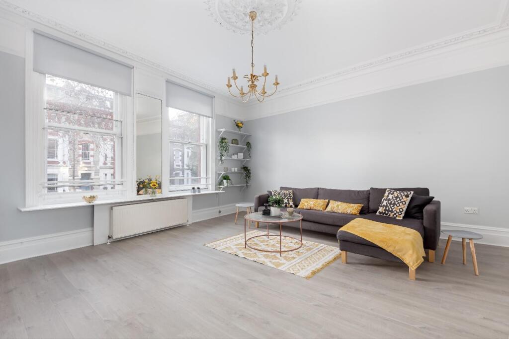Main image of property: Rosslyn Hill, Hampstead NW3