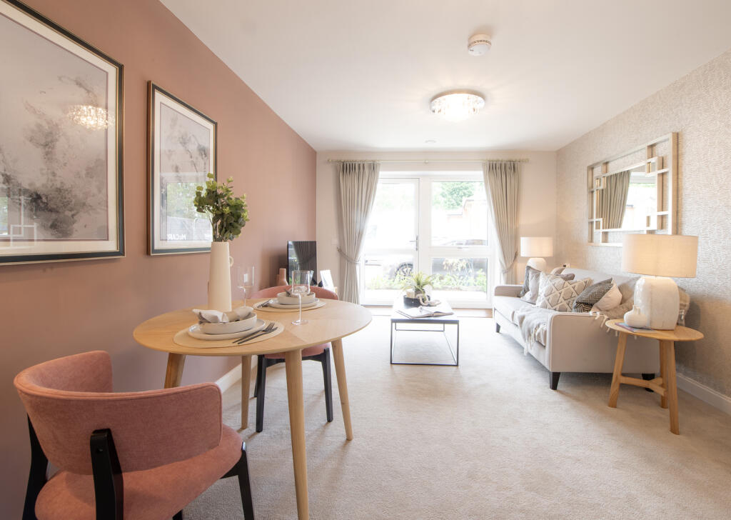 Main image of property: 44 London Road,
Bagshot,
GU19 5HL
