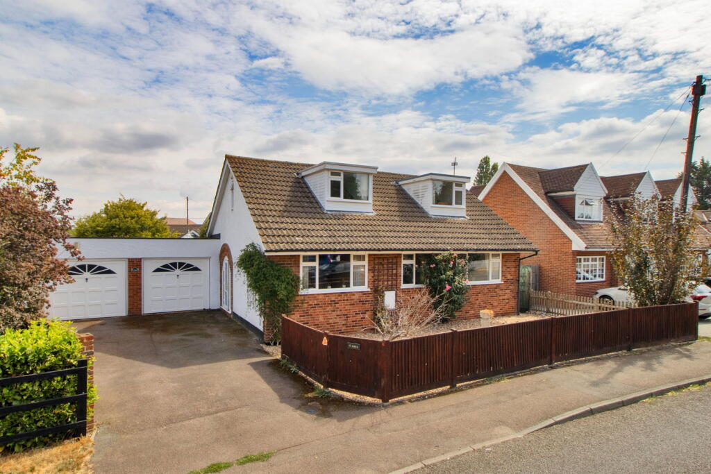 Main image of property: Church Road, Hartley, Longfield, Kent, DA3 8DN