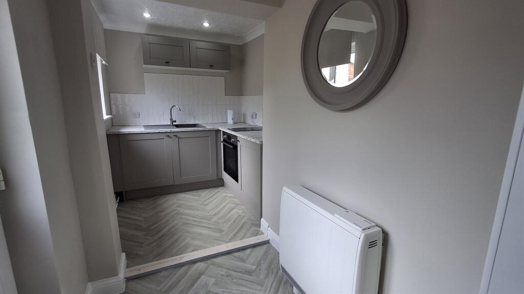 House in Nottingham - View 4