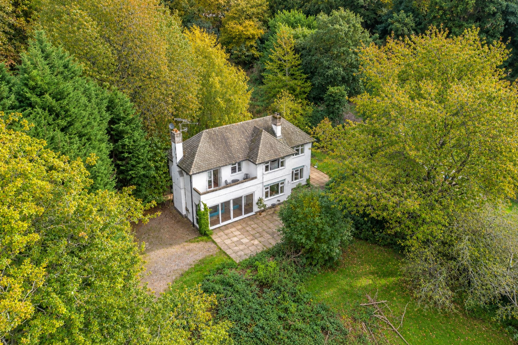 Orton Lane, Wombourne, WV4