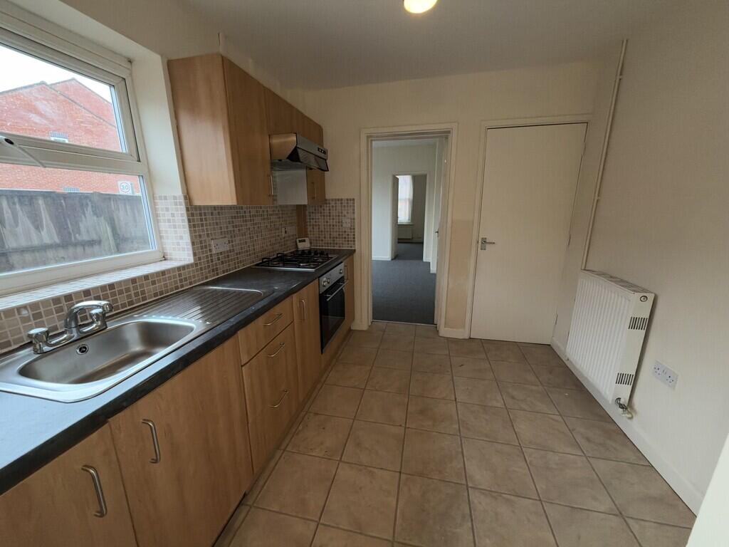 Apartment in Gloucester - View 2