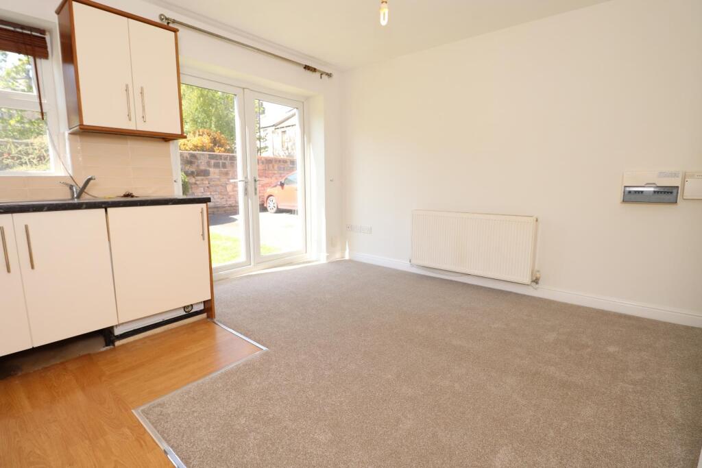 Apartment in Leeds, Bagley, Rodley - View 4