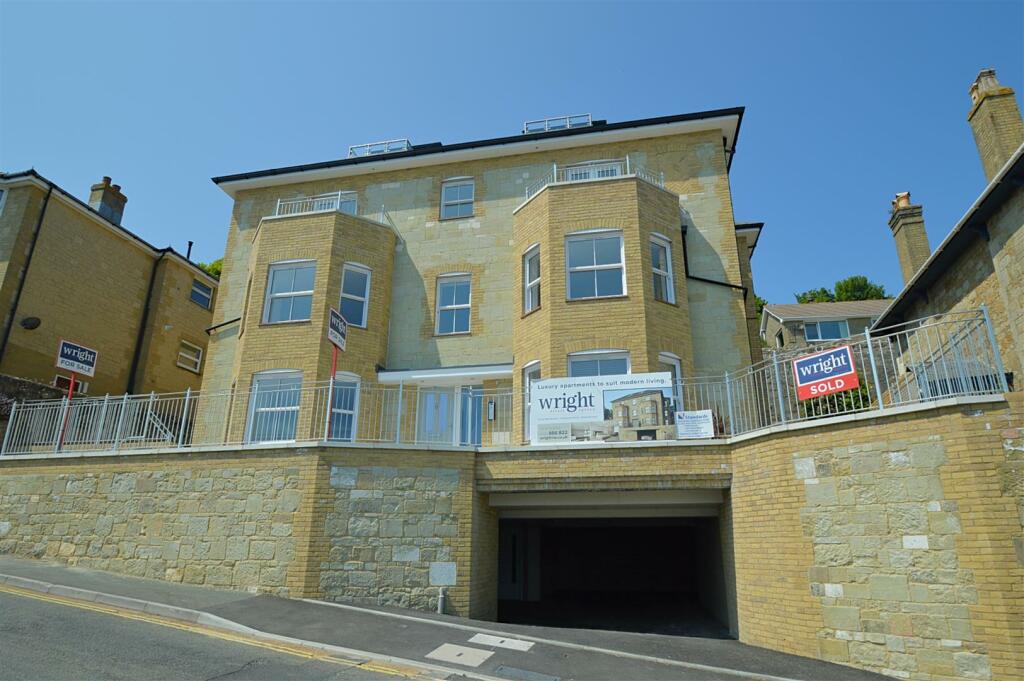 Main image of property: SHORT WALK TO BEACH * VENTNOR