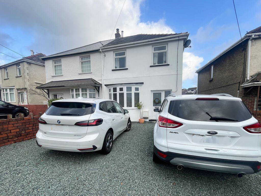Main image of property: Heol Y Glyn, Neath, SA11 5BB