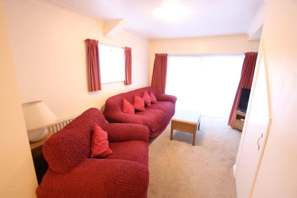 Apartment in Onchan - View 2