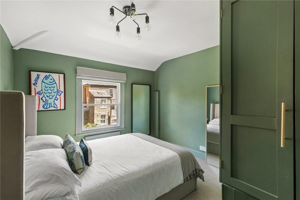 Apartment in London - View 3