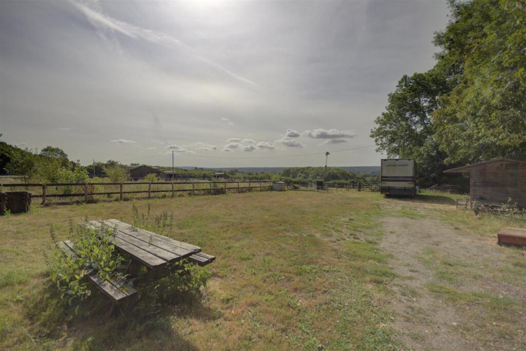 Morants Court Road, Dunton Green - View 4