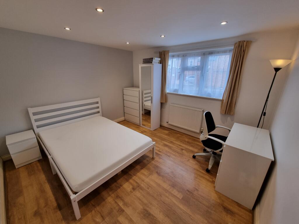 Apartment in Coventry - View 5