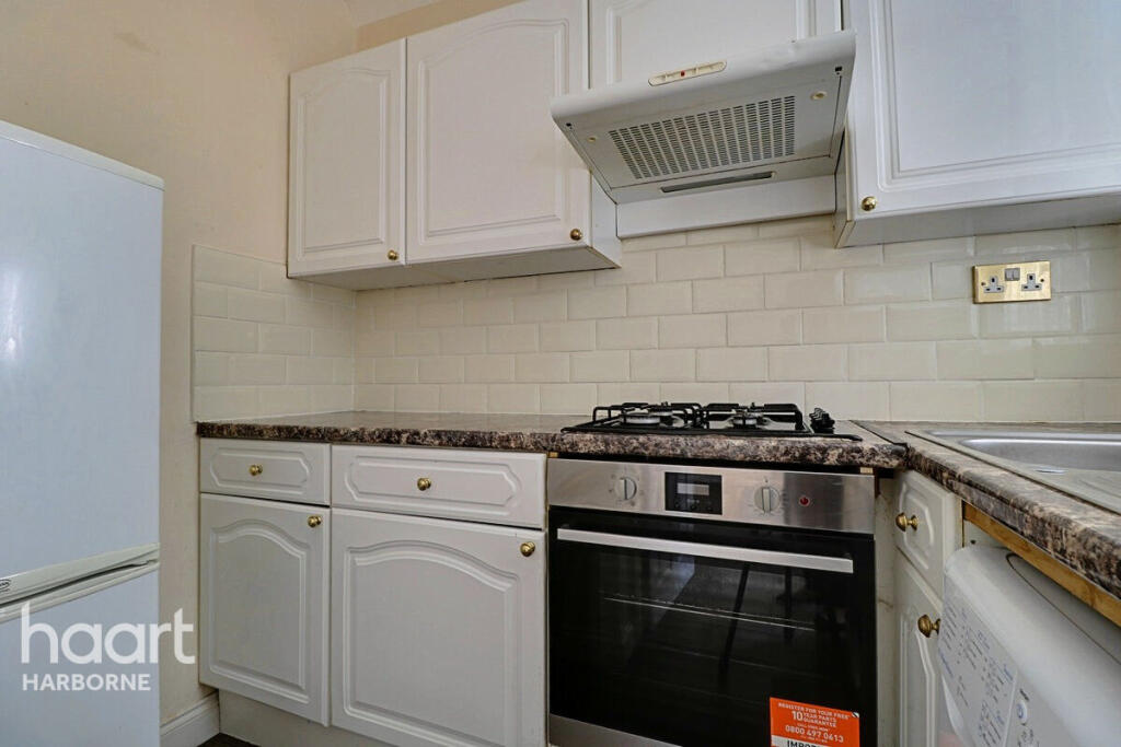 Apartment in Birmingham, West Midlands - View 6