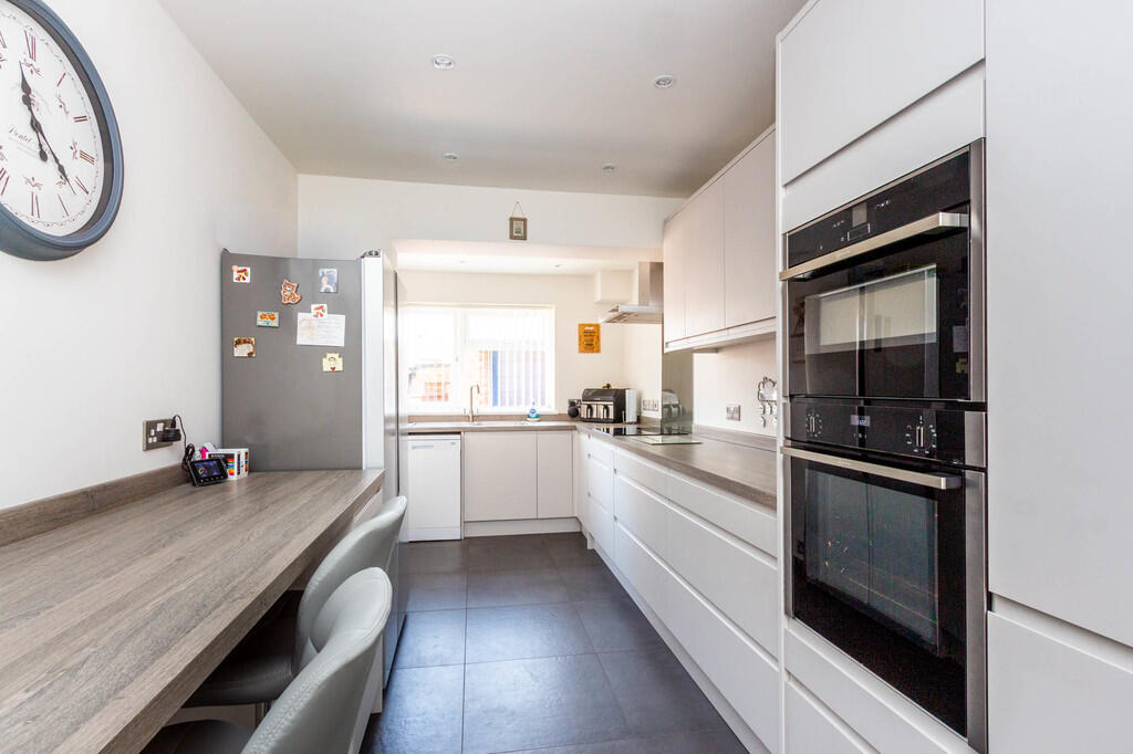 House in Rushden, North Northamptonshire - View 3