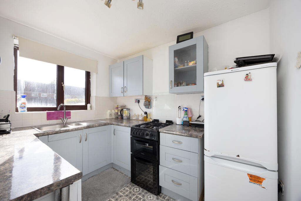 Innox Mill Close, Trowbridge photo 2