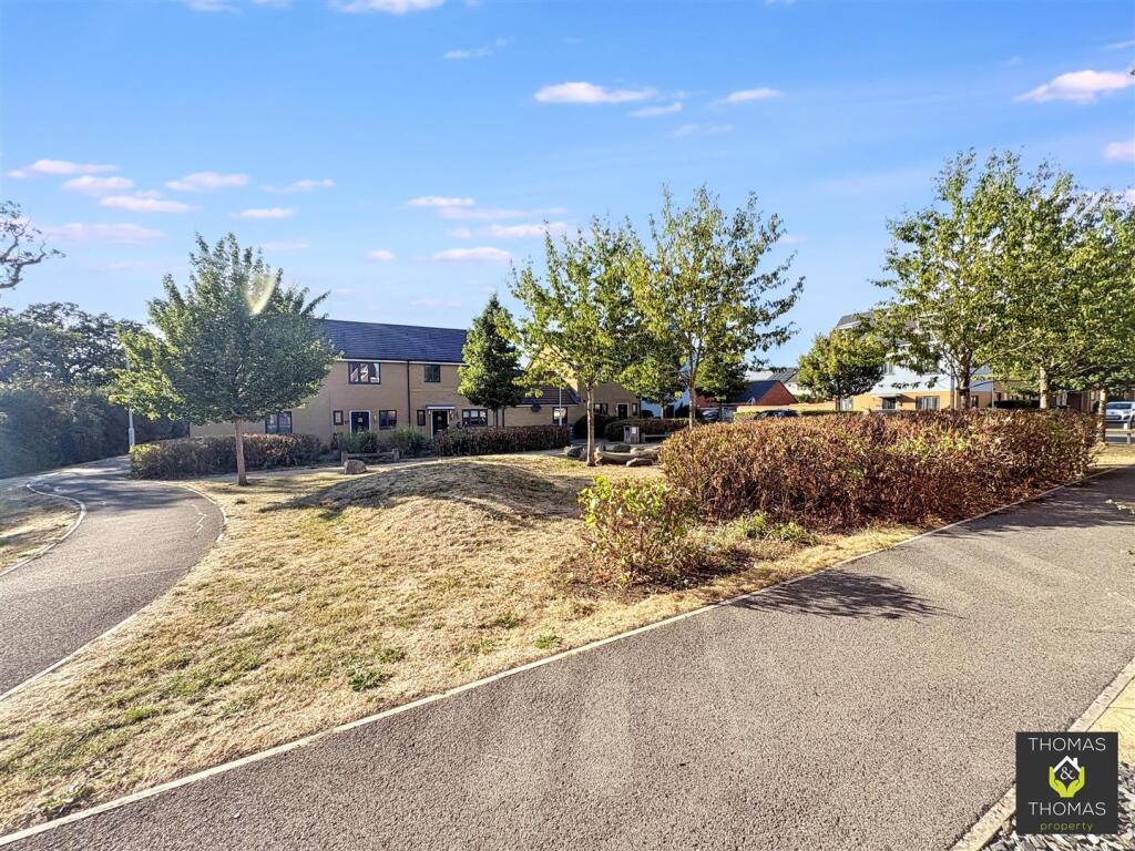 House in Stroud, Four Mile Elm, Hunts Grove - View 2