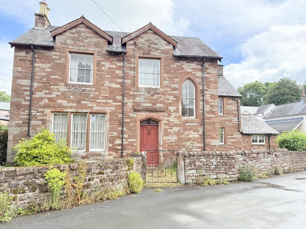 5-bed detached on Middle Farm, Langwathby, Penrith CA10 1NB, £275,000