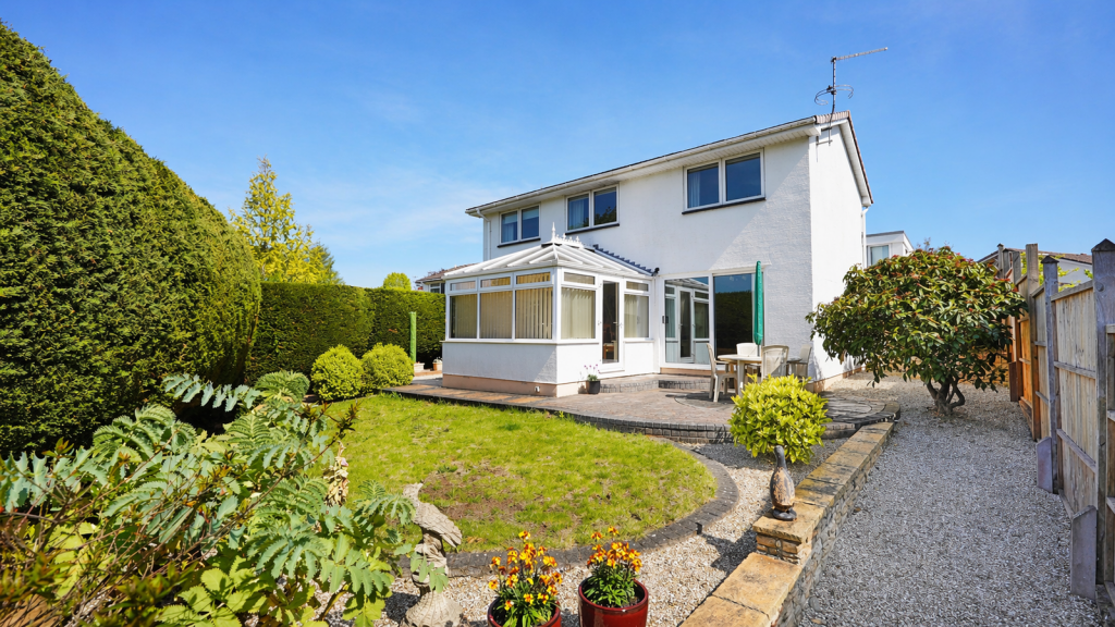 Cheddar Close, Nailsea - The prime Perrings close. - View 2