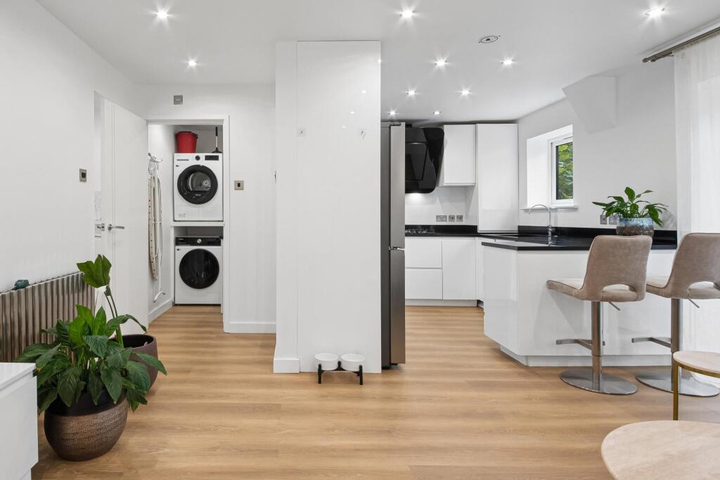 Apartment in London - View 2