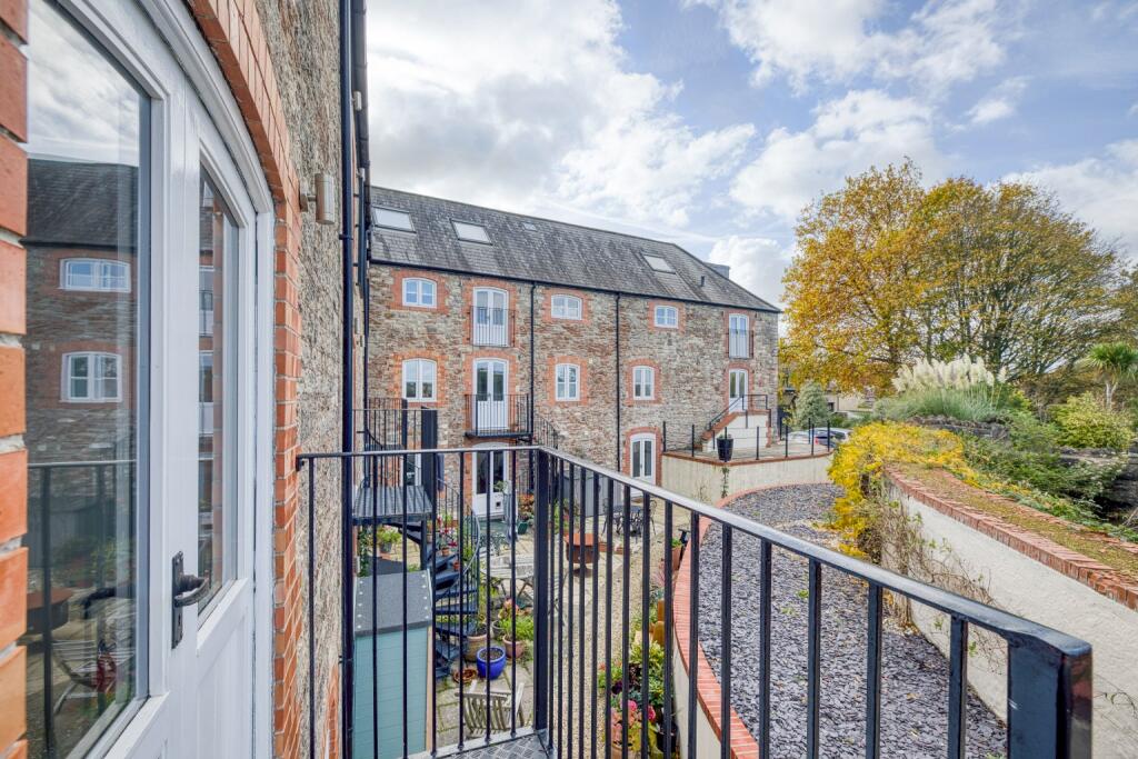 Additional image 13 of Wells