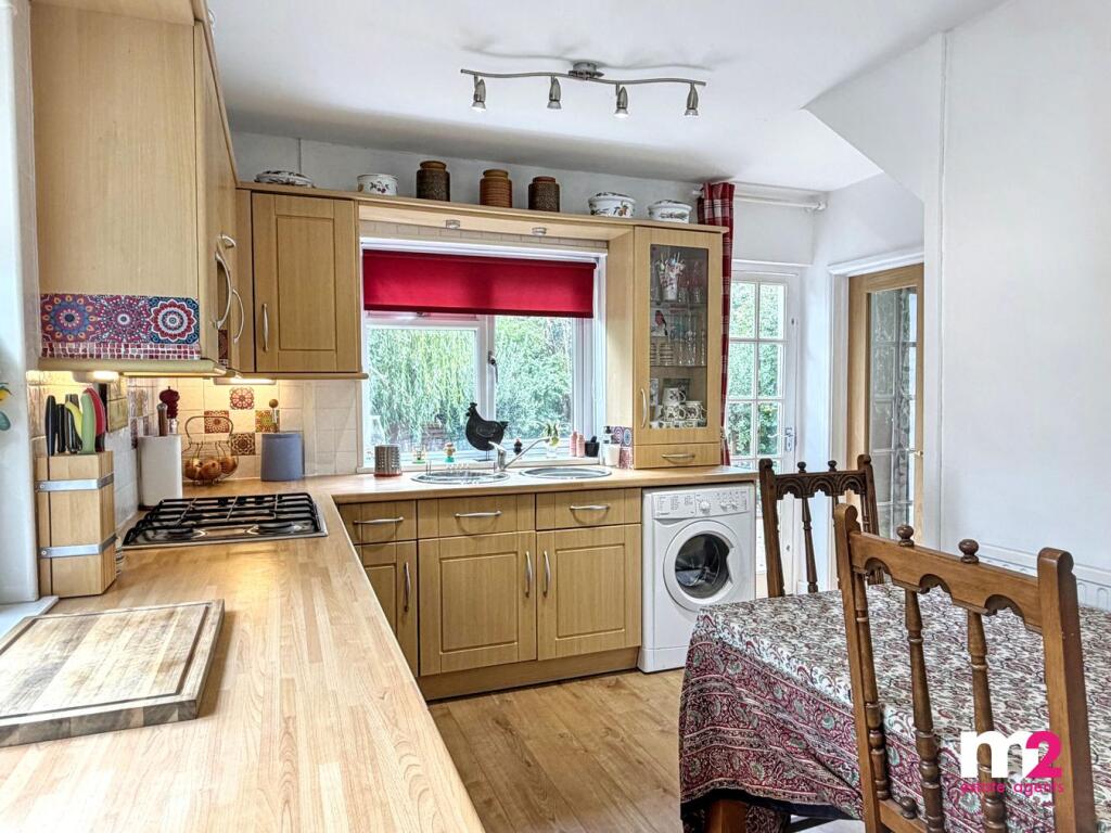 House in Newport, Llantilio Pertholey - View 5
