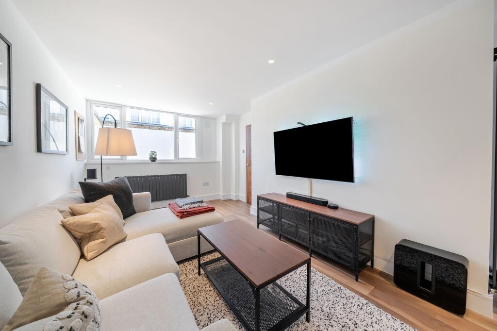 House in London - More